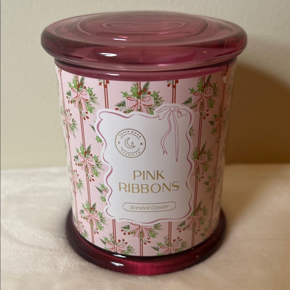 Pink Holiday Gift Set – Super Moon Candle Co. Candle + Pink Tree Bottle Stopper - Picture 5 of 8